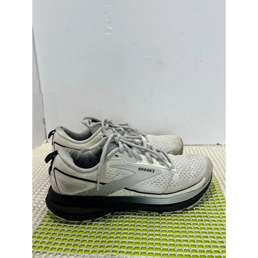 Brooks trace running